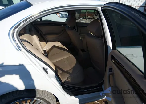 2002 BMW 330Xi z USA, uszkodzony, nr VIN WBAEW53482PG19763